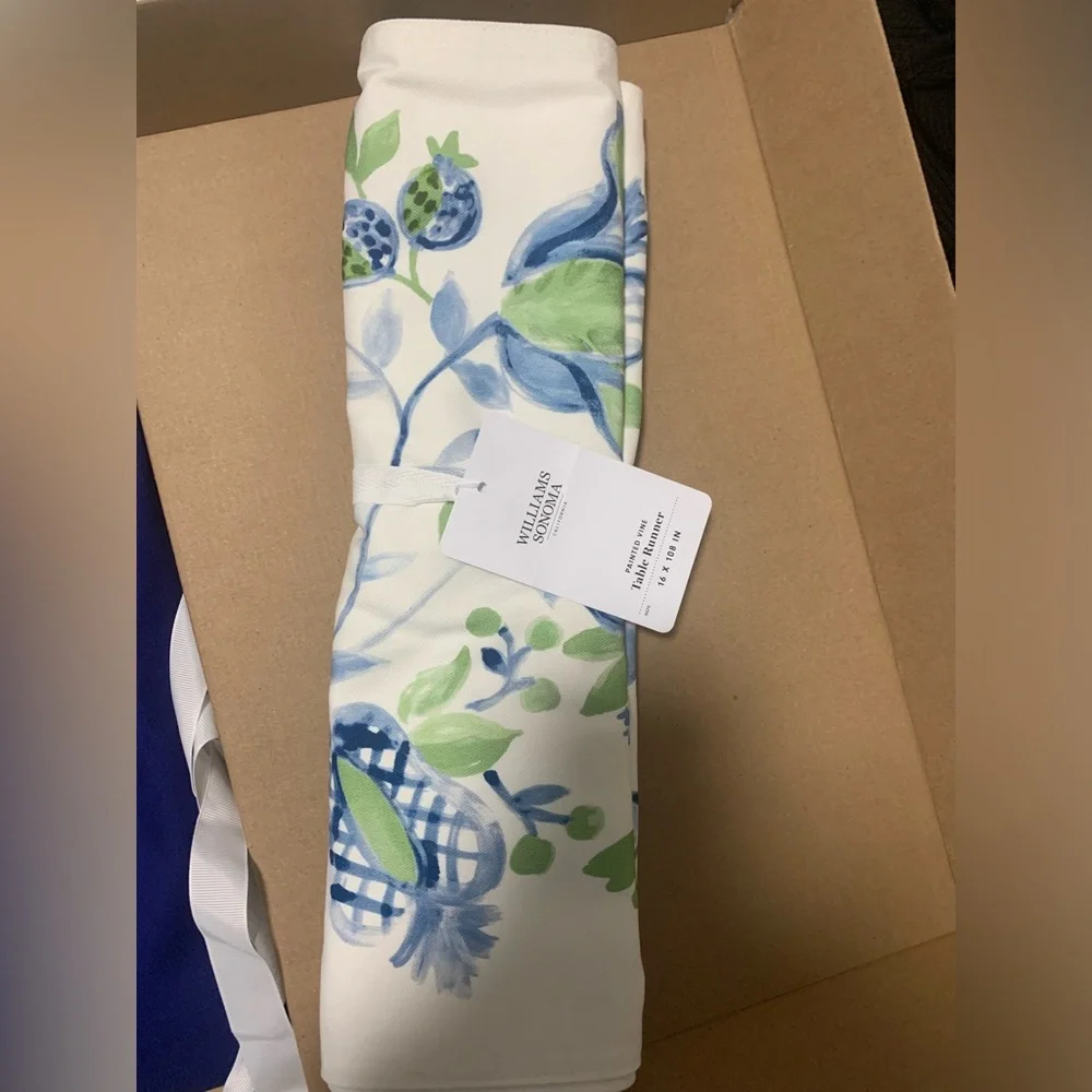 Williams Sonoma - Painted Vine Table Runner